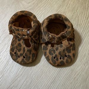 Freshly Picked moccs size 1